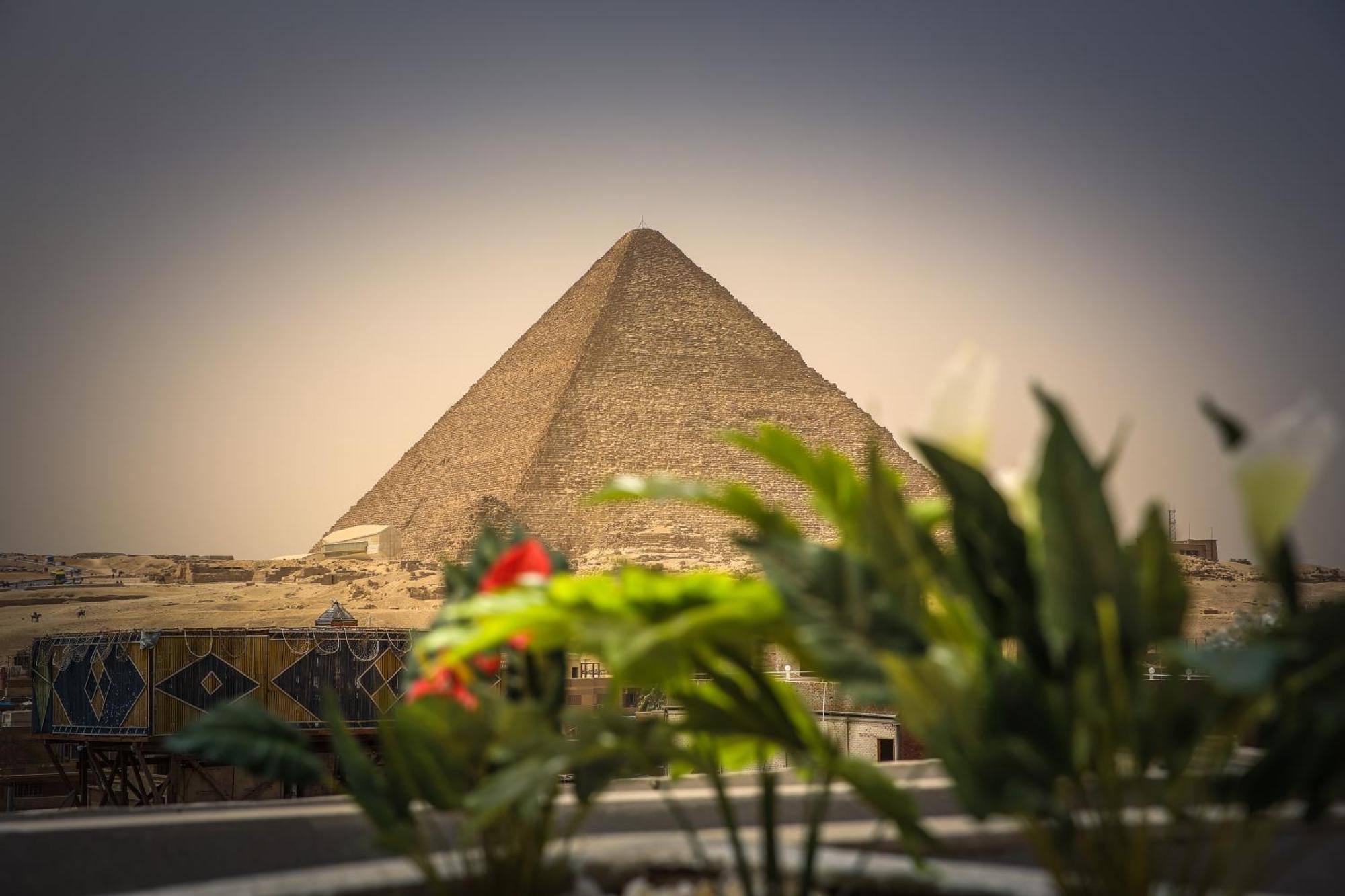 Queen Pyramids View Inn Kafret el-Gabal المظهر الخارجي الصورة