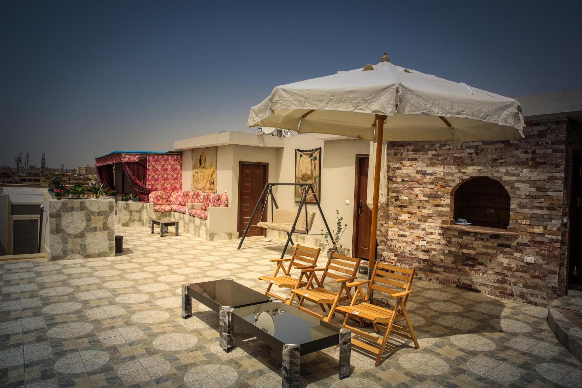 Queen Pyramids View Inn Kafret el-Gabal المظهر الخارجي الصورة