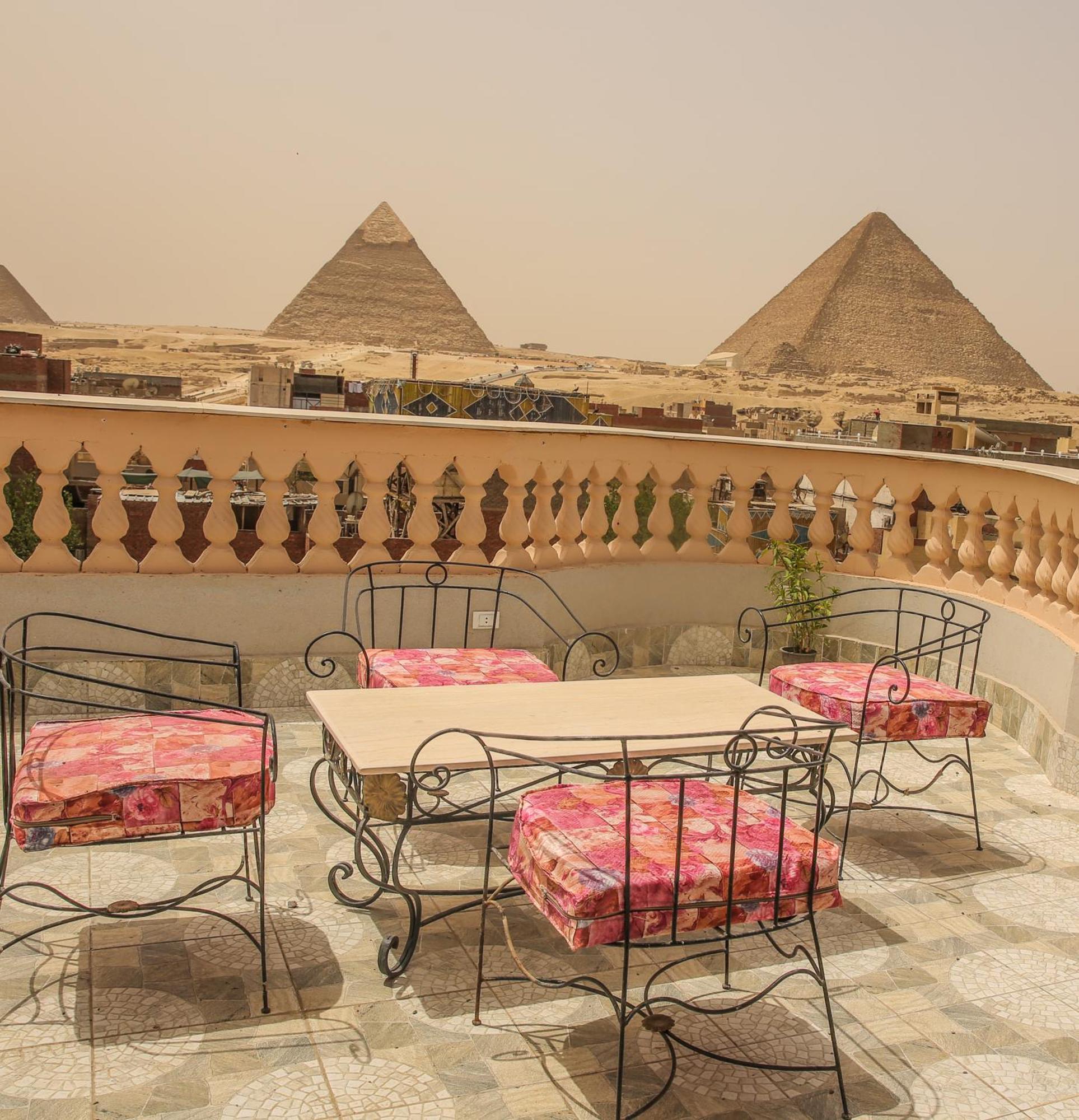 Queen Pyramids View Inn Kafret el-Gabal المظهر الخارجي الصورة